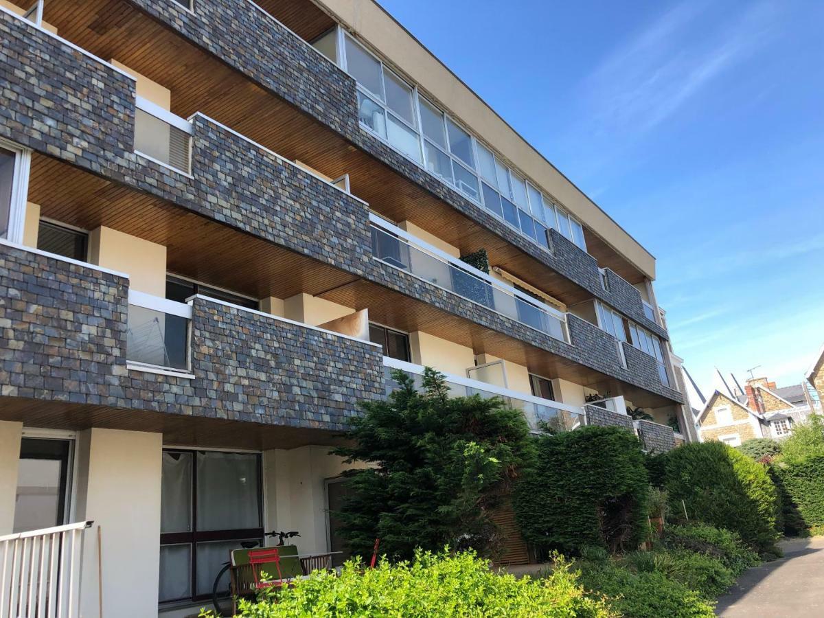 Le Courtoisville Lägenhet Saint-Malo Exteriör bild